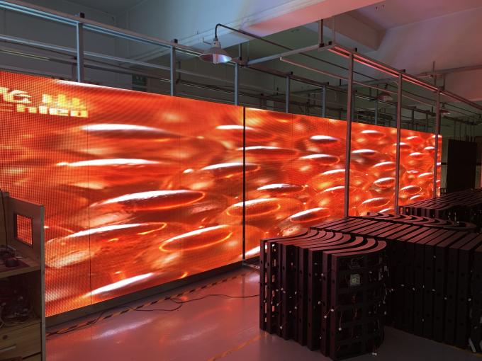 유리 스크린용 맞춤형 3D 투명한 벽 LED 투명한 광고 디스플레이 실내 투명한 LED 디스플레이 1