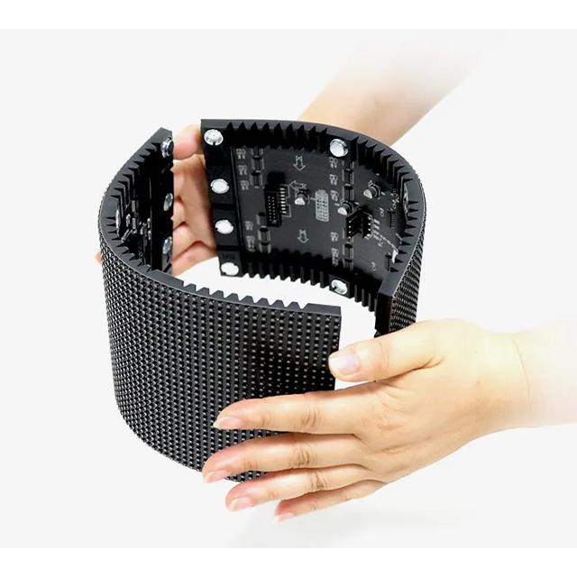 커스터마이징 가능한 소프트 LED 스크린 TV 디스플레이 P3 실내 유연 LED 패널 섹시 스크린 가격 2